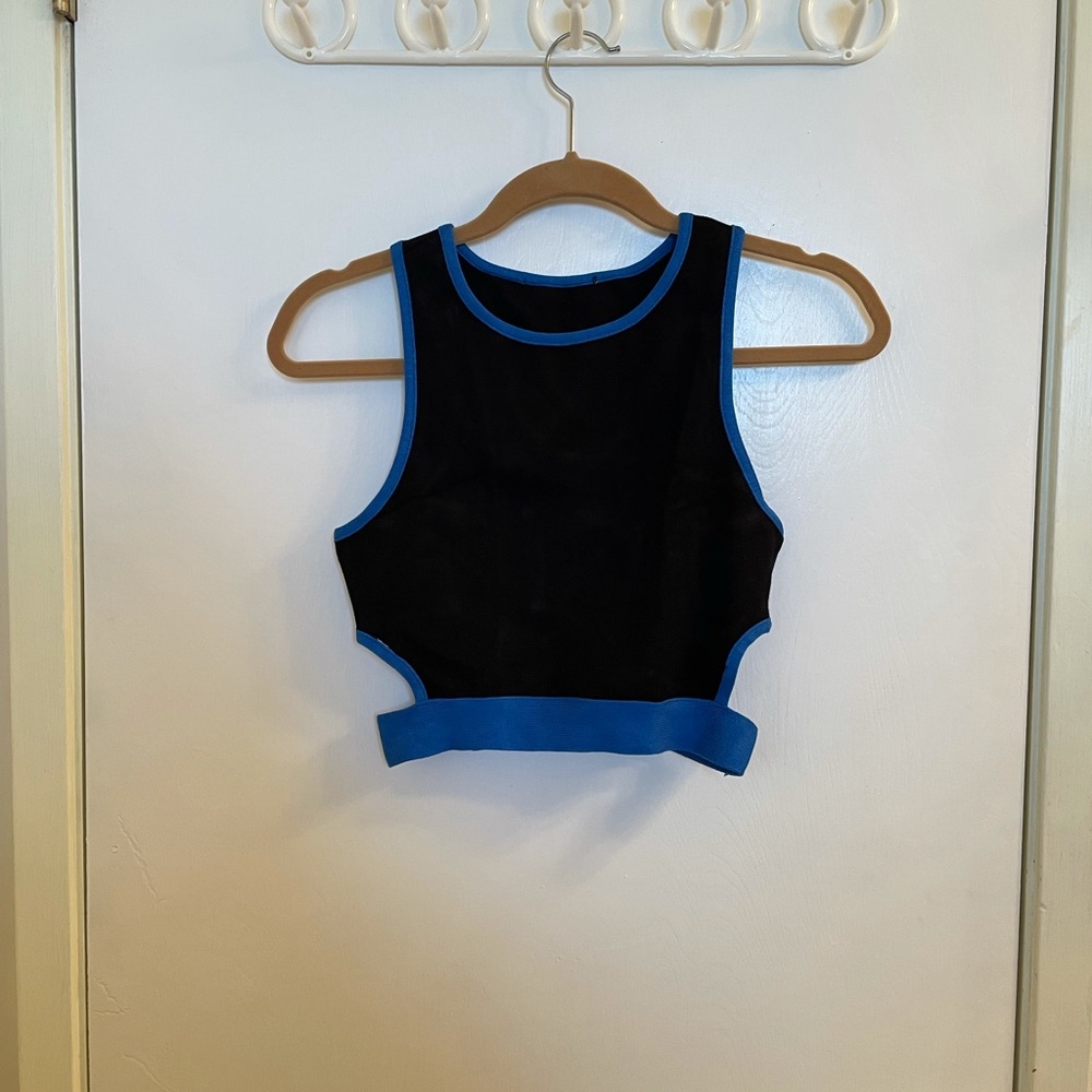 Black and electric blue color block side slit cropped tank top